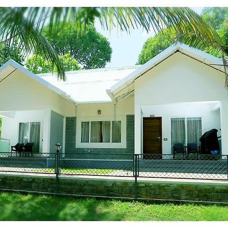 Holiday Vagamon Hotel Exterior foto