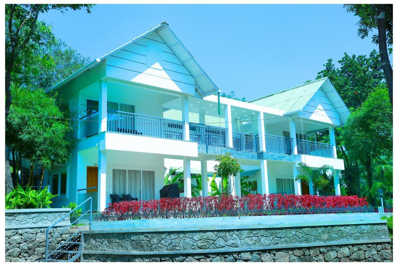 Holiday Vagamon Hotel Exterior foto